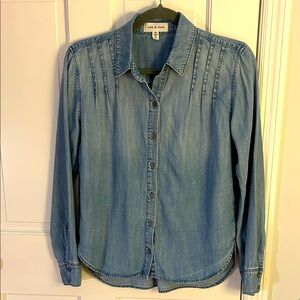 Cloth & Stone Light Blue Chambray Shirt size xs